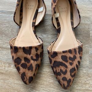 Leopard flats